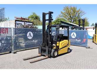 Carretilla elevadora segunda mano YALE ERP35VL ELEKTRO VIERRADFRONTSTAPLER (13041313)