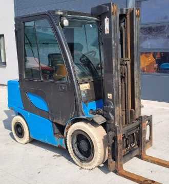 Carretilla elevadora segunda mano YALE GDP 30VX DIESEL VIERRADFRONTSTAPLER (13054266)