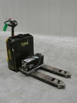 Carretilla elevadora segunda mano YALE MP16/LIION ELEKTRO NIEDERHUBWAGENDEICHSEL (13075412) backdrop