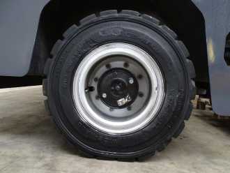 Chariot élévateur d'occasion BAUMANN EGX50/14/75TR - TRIPLEX ELEKTRO SEITENSTAPLER (12964669)