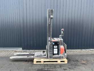 Chariot élévateur d'occasion BT SWE120 ELEKTRO HOCHHUBWAGENFAHRERSTAND (13040114)