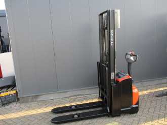 Chariot élévateur d'occasion BT SWE120 ELEKTRO HOCHHUBWAGENFAHRERSTAND (13053809)