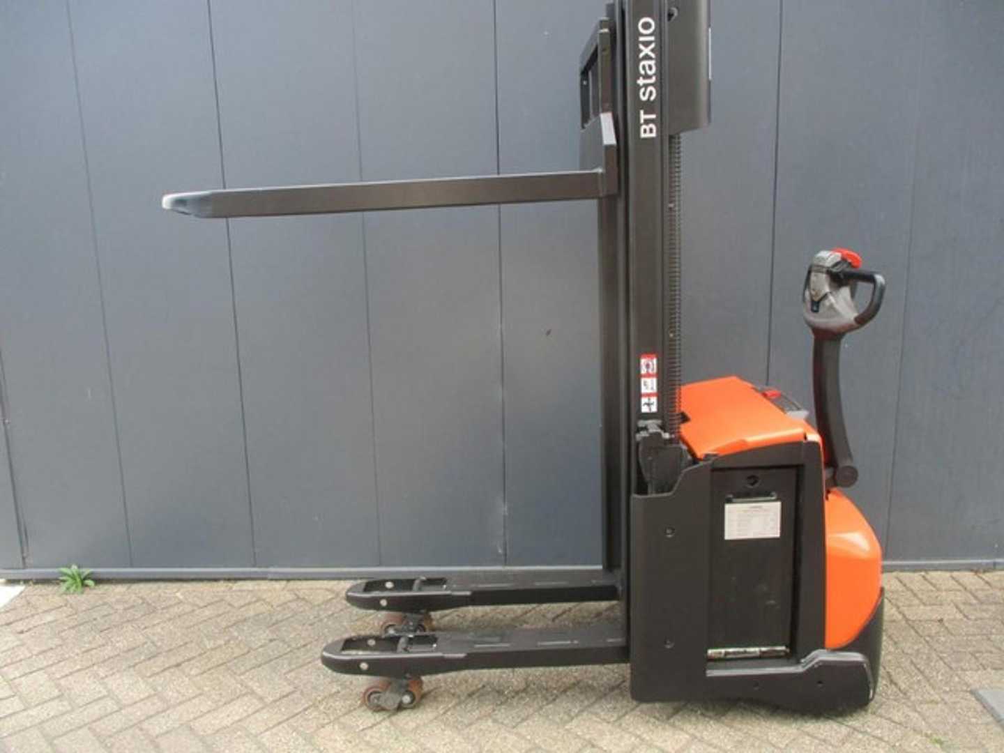 Chariot élévateur d'occasion BT SWE140L ELEKTRO HOCHHUBWAGENDEICHSEL (13071578)
