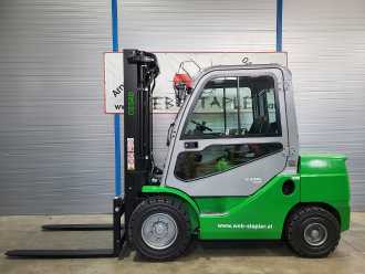 Chariot élévateur d'occasion CESAB M330H-DV DIESEL VIERRADFRONTSTAPLER (13057825)