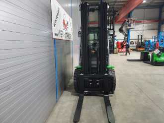 Chariot élévateur d'occasion CESAB M335H-DV DIESEL VIERRADFRONTSTAPLER (13057824)
