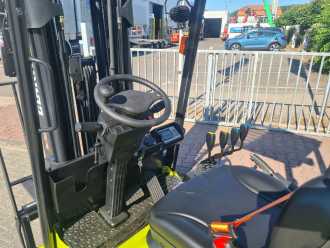 Chariot élévateur d'occasion CLARK GEX 20 ELEKTRO VIERRADFRONTSTAPLER (13069834)