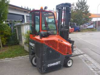 Chariot élévateur d'occasion COMBILIFT C3000 CB DIESEL VIERRADFRONTSTAPLER (13073475)