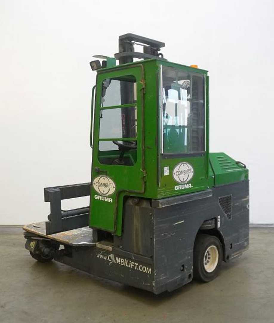 Chariot élévateur d'occasion COMBILIFT C3000 DIESEL VIERWEGESTAPLER (13064066)
