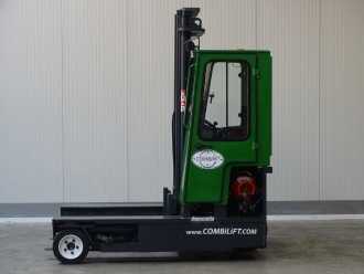Chariot élévateur d'occasion COMBILIFT C3000 GAS VIERWEGESTAPLER (12883828)