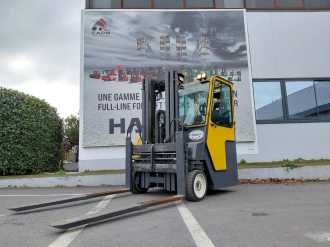 Chariot élévateur d'occasion COMBILIFT C4000 GAS VIERWEGESTAPLER (13011233)