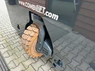 Chariot élévateur d'occasion COMBILIFT C4500ET / Triplex 5500 mm / Battery 2023 year ELEKTRO VIERWEGESTAPLER (13069931)