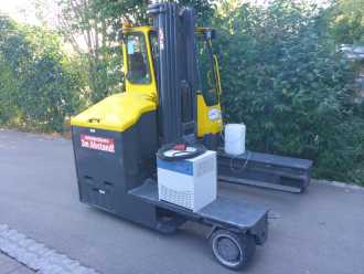 Chariot élévateur d'occasion COMBILIFT C4500ET Zinkenlänge: 1350mm ELEKTRO VIERWEGESTAPLER (13066814)