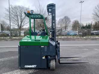 Chariot élévateur d'occasion COMBILIFT CBE3000 ELEKTRO VIERWEGESTAPLER (12773150)