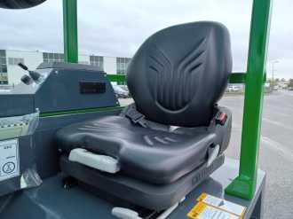 Chariot élévateur d'occasion COMBILIFT CBE3000 ELEKTRO VIERWEGESTAPLER (12773150)