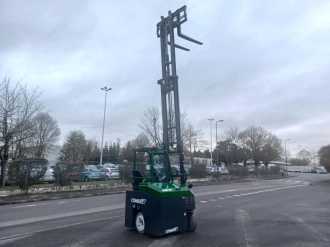 Chariot élévateur d'occasion COMBILIFT CBE3000 ELEKTRO VIERWEGESTAPLER (12773150)