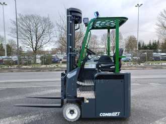 Chariot élévateur d'occasion COMBILIFT CBE3000 ELEKTRO VIERWEGESTAPLER (12773150)