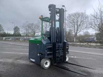 Chariot élévateur d'occasion COMBILIFT CBE3000 ELEKTRO VIERWEGESTAPLER (12773150)