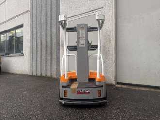 Chariot élévateur d'occasion CROWN WAVE 50-118 ELEKTRO MITTELHUBKOMMISSIONIERER (12996528)