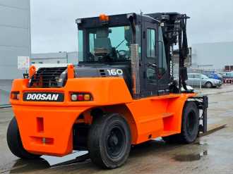 Chariot élévateur d'occasion DOOSAN D 160 S-5 WEITERE WEITERE (13022859)