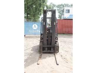 Chariot élévateur d'occasion DOOSAN G25G GAS VIERRADFRONTSTAPLER (13065086)