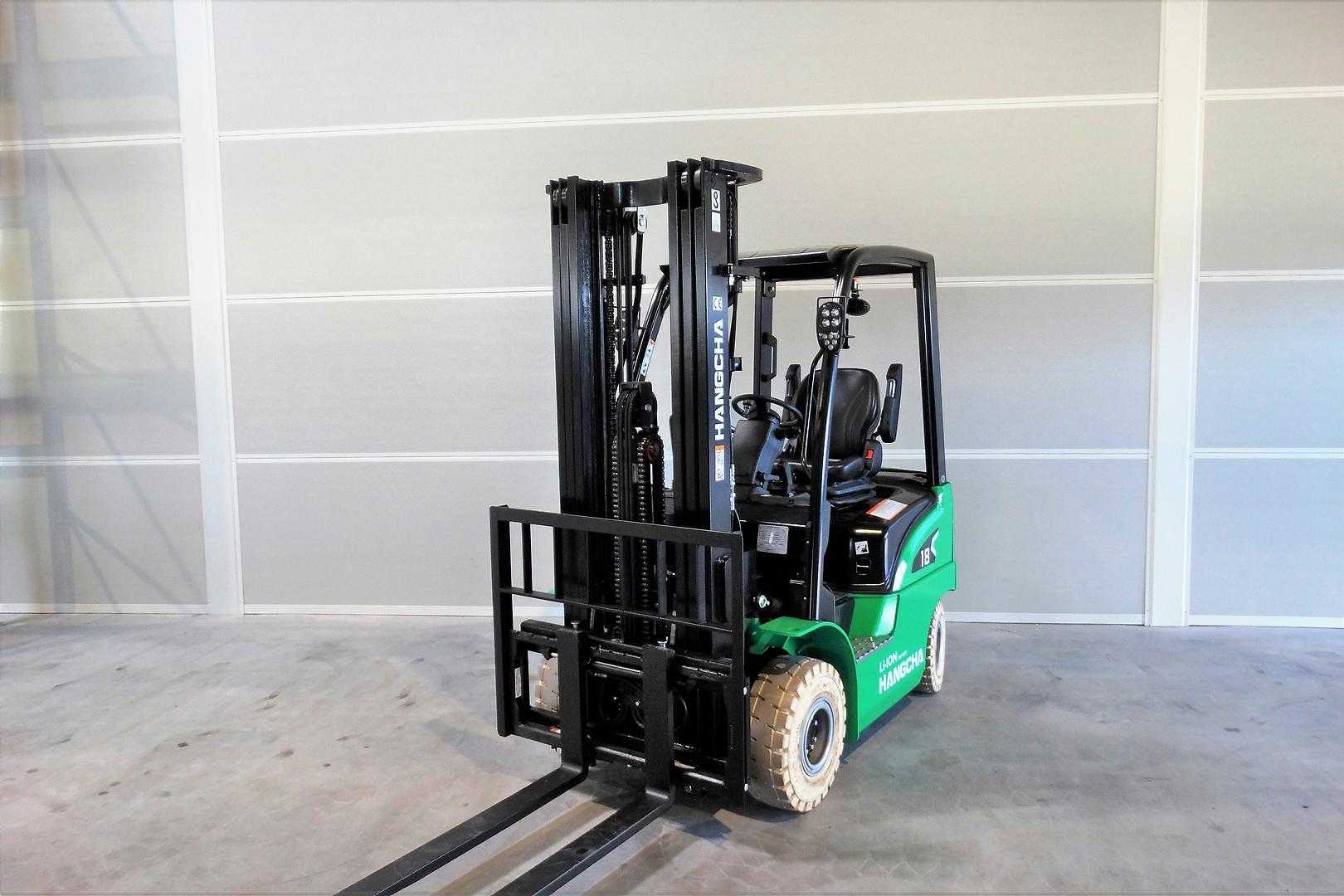 Chariot élévateur d'occasion HANGCHA CPD18 4700 ELEKTRO VIERRADFRONTSTAPLER (13073338)