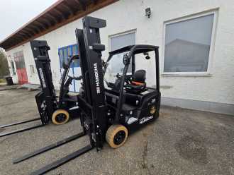 Chariot élévateur d'occasion HANGCHA CPDS20-XCY2G-SI ELEKTRO DREIRADFRONTSTAPLER (13009665)