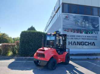 Chariot élévateur d'occasion HANGCHA TT35-2 (CPCD35-X2W98E-RT2) DIESEL GELAENDESTAPLER (12987694)