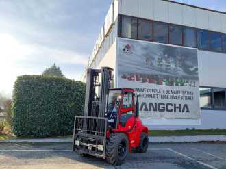 Chariot élévateur d'occasion HANGCHA TT35-4 (CPCD35-XW33C-RT4) DIESEL GELAENDESTAPLER (13026672) backdrop