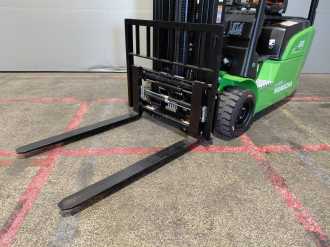 Chariot élévateur d'occasion HANGCHA XC3-20i (CPDS20-XCY2G-SI) ELEKTRO DREIRADFRONTSTAPLER (13067151)