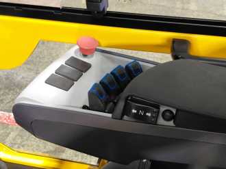 Chariot élévateur d'occasion HANGCHA XE25i (CPD25-XEY2-SI) ELEKTRO VIERRADFRONTSTAPLER (13074037)