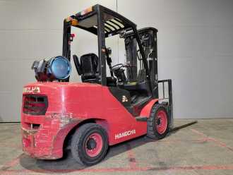 Chariot élévateur d'occasion HANGCHA XF35G GAS VIERRADFRONTSTAPLER (13037916)
