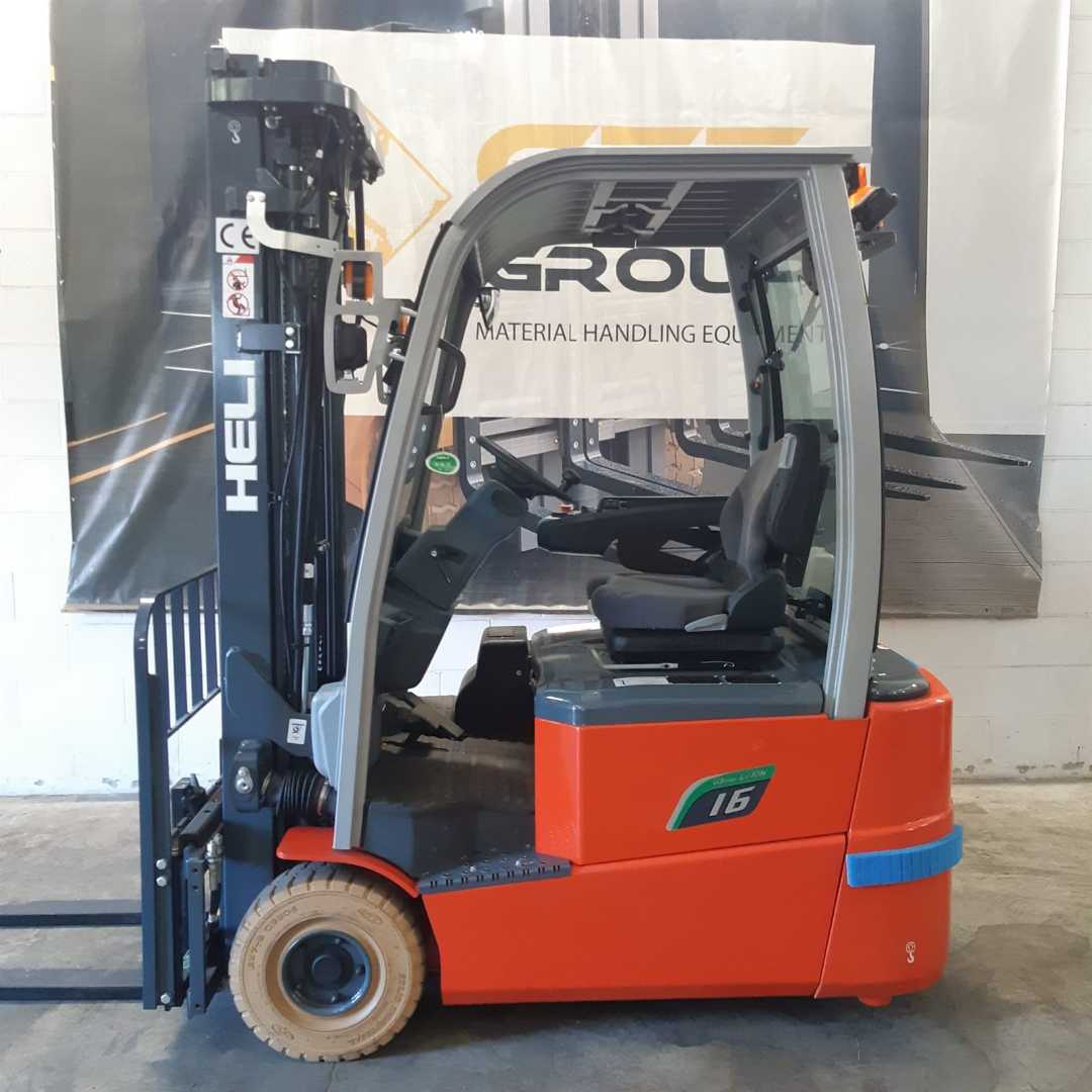 Chariot élévateur d'occasion HELI CPD16SQ-GE2LI ELEKTRO DREIRADFRONTSTAPLER (13059546)