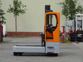 Chariot élévateur d'occasion HUBTEX MQ50 - TRIPLEX - Batterie 2025 ELEKTRO VIERWEGESTAPLER (13043278)
