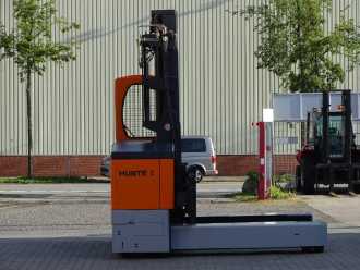Chariot élévateur d'occasion HUBTEX MQ55 ELEKTRO VIERWEGESTAPLER (13043277)
