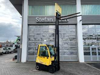 Chariot élévateur d'occasion HYSTER 4.45m / 2.107h / SS DIESEL VIERRADFRONTSTAPLER (13056393)