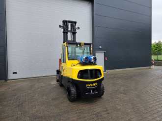 Chariot élévateur d'occasion HYSTER H5.5FT GAS VIERRADFRONTSTAPLER (12825327)