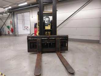 Chariot élévateur d'occasion HYSTER H8.0FT9 DIESEL VIERRADFRONTSTAPLER (13053608)