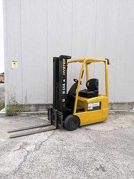 Chariot élévateur d'occasion HYSTER J1.60XMT ELEKTRO DREIRADFRONTSTAPLER (12921341) backdrop