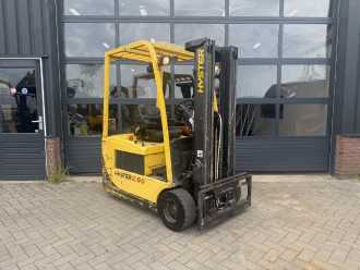 Chariot élévateur d'occasion HYSTER J2.00XMT ELEKTRO DREIRADFRONTSTAPLER (13051799) backdrop