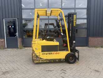 Chariot élévateur d'occasion HYSTER J2.00XMT ELEKTRO DREIRADFRONTSTAPLER (13051799)