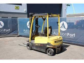 Chariot élévateur d'occasion HYSTER J2.0XNT LWB ELEKTRO VIERRADFRONTSTAPLER (13041296)