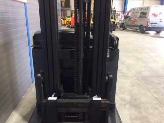 Chariot élévateur d'occasion HYSTER R1.6N ELEKTRO SCHUBMASTSTAPLER (13057814)