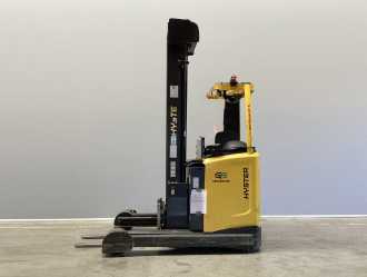 Chariot élévateur d'occasion HYSTER R2.5 ELEKTRO SCHUBMASTSTAPLER (13047586)
