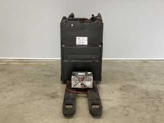 Chariot élévateur d'occasion HYSTER RP2.0N ELEKTRO HOCHHUBWAGENFAHRERSITZ (13045805)