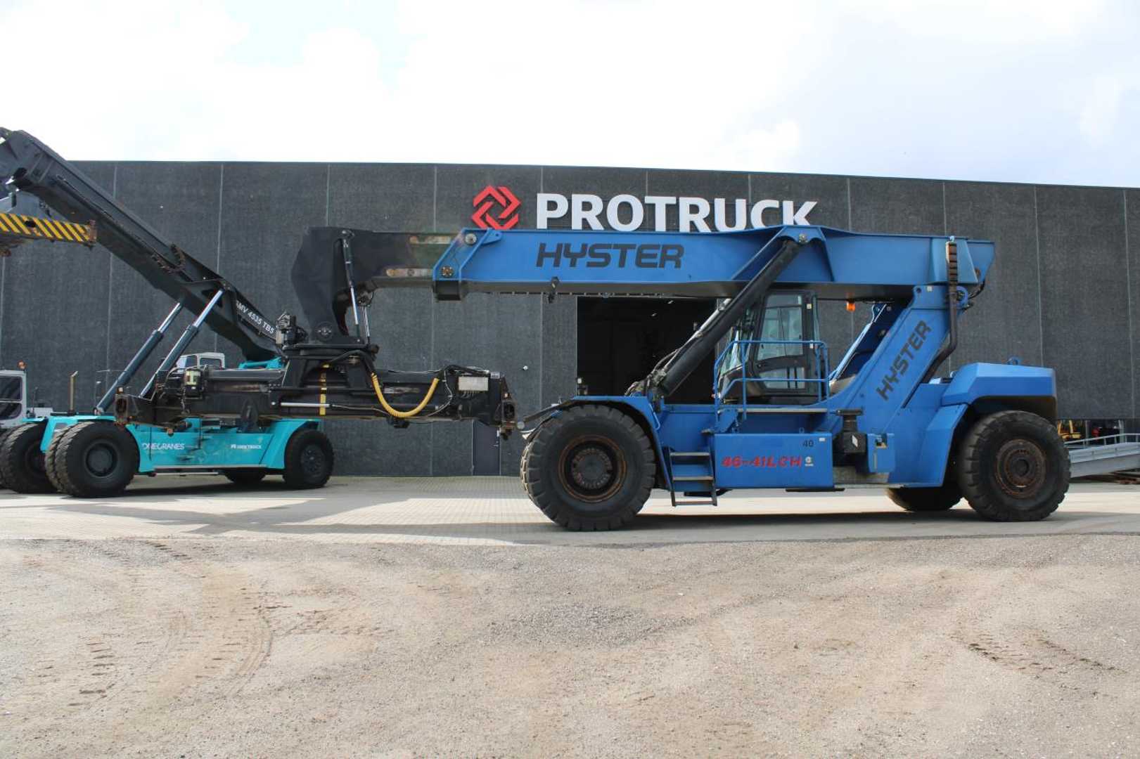 Chariot élévateur d'occasion HYSTER RS46-41L CH DIESEL REACHSTACKER (12902769)