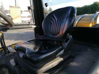 Chariot élévateur d'occasion HYUNDAI 40L-7A GAS VIERRADFRONTSTAPLER (12616866)