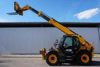 Chariot élévateur d'occasion JCB 540-140 HI-VIZ DIESEL TELESKOPARMSTAPLER (12779590)