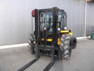 Chariot élévateur d'occasion JCB 940-4 ( 2008) ELEKTRO GELAENDESTAPLER (12946550)