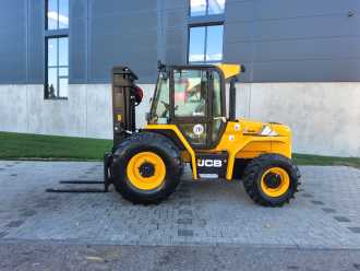 Chariot élévateur d'occasion JCB 940-4 SV DIESEL GELAENDESTAPLER (13072631)