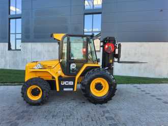Chariot élévateur d'occasion JCB 940-4 SV DIESEL GELAENDESTAPLER (13072631)